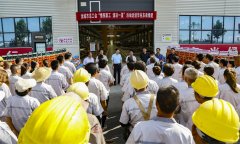 <b>運城市總工會“情系職工、清涼一夏”活動 — 走進(jìn)華兆東南綠建裝配式建筑產(chǎn)</b>